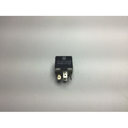 Volkswagen Audi Seat Skoda Çok Amaçlı Röle 141951253B