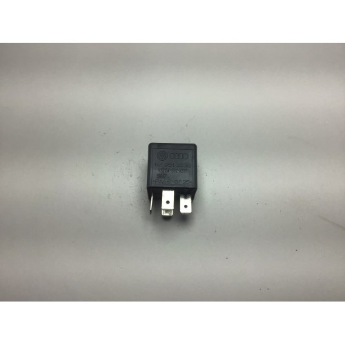 Volkswagen Audi Seat Skoda Çok Amaçlı Röle 141951253B V23134-B52-X227