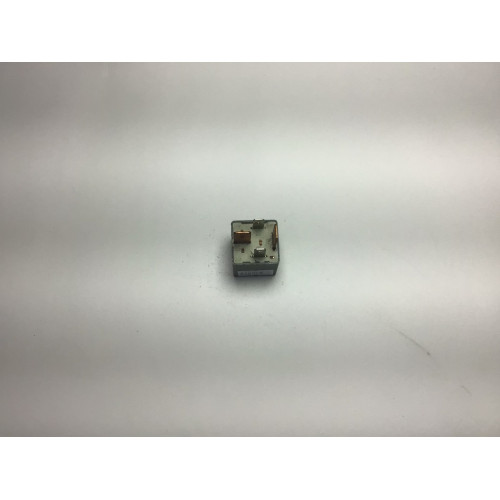 Volkswagen Audi Seat Skoda Çok Amaçlı Röle 22204007 191937503