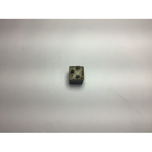 Volkswagen Audi Skoda Röle 141951253B 22200007