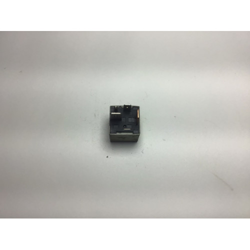 Volkswagen Audi Seat Skoda Yakıt Pompa Rölesi 191906383C