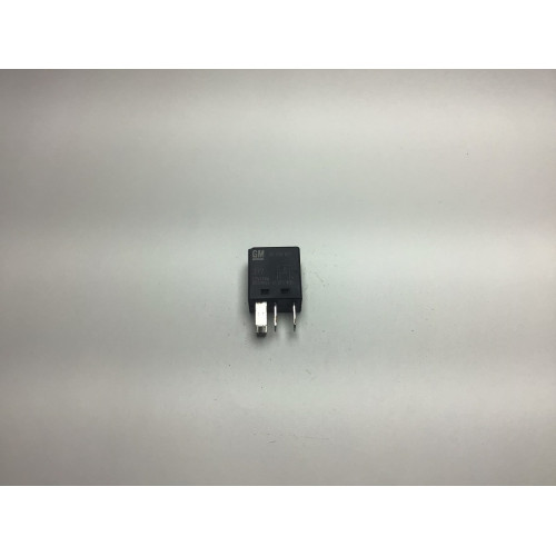 Saab 9-5 Sinyal Rölesi 90506607 A1301-X31