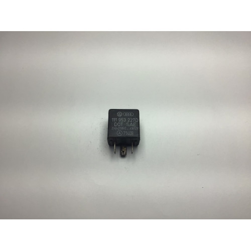 Volkswagen Golf Polo Skoda Flaşör Rölesi 111953227D