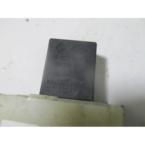Renault Clio Fan Rölesi 7700414484