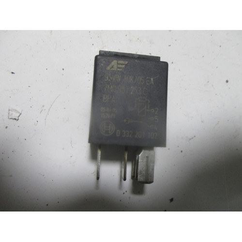 Volkswagen Passat Audi Röle 7M0951253C 95VW10K705EA 