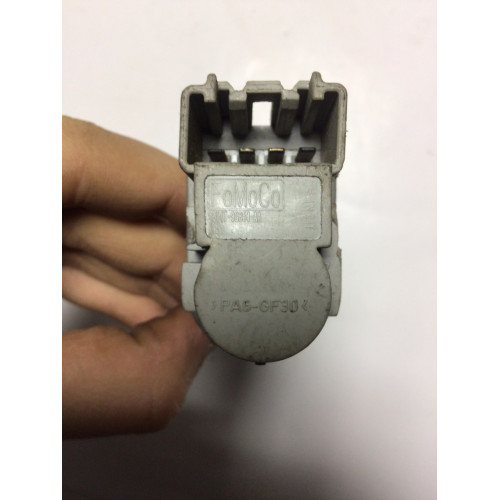 Ford Mazda Volvo Fren Lambası Anahtarı 8T4T-9G854-AA
