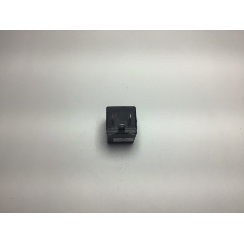Opel Flaşör Rölesi 3SB004438-02 90240665 2502888