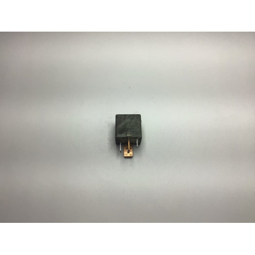 Volkswagen Audi Seat Skoda Röle 22205007 171906383