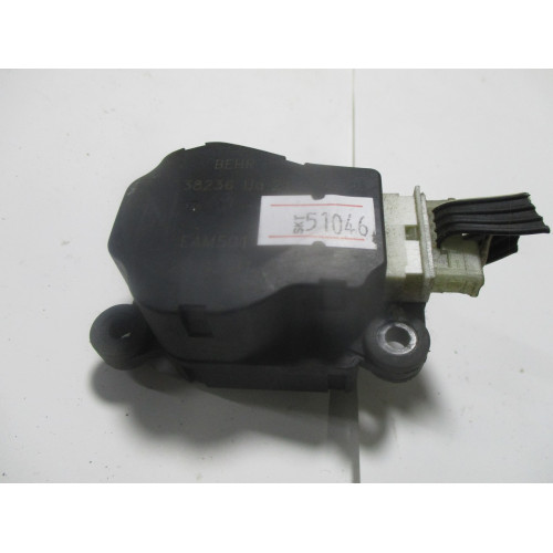 Peugeot Citroen Mercedes Isıtıcı Kapak Aktütatör 38236