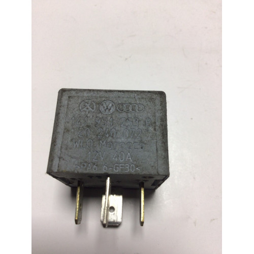 Volkswagen Audi Skoda Röle 141951253B 20240072