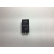 Volkswagen Audi İç Aydınlatma Rölesi 4D0907131
