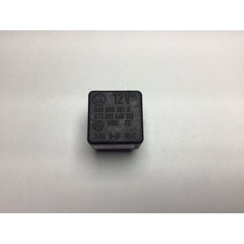 Skoda Fabia Volkswagen Röle 443811445111 6UO906061A