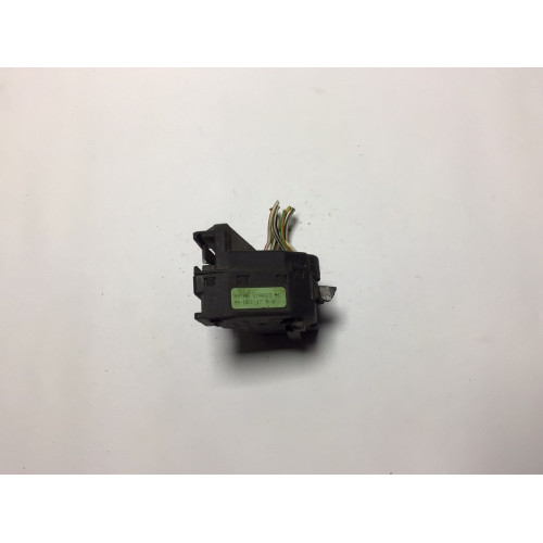 Ford Focus 2001 Sinyal kolu 98AG17A553