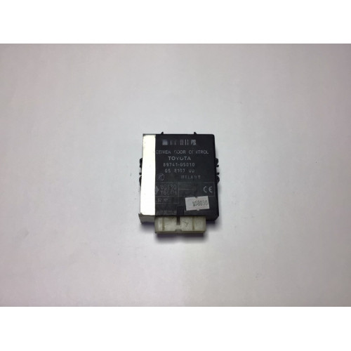 Toyota Avensis Merkezi Kilit Beyni 89741-05010 05810700