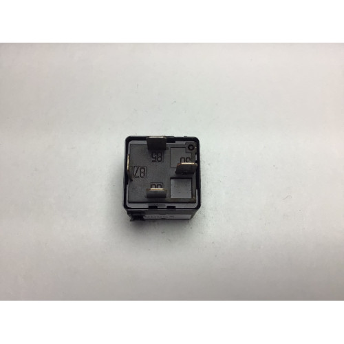 Mercedes Benz Röle Modülü A0025421319 V23134-B52-336