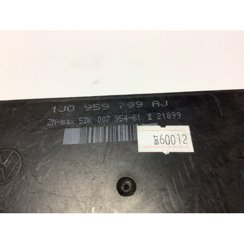 VolksWagen Passat Golf Bora Konfor Beyni 1J0959799AJ