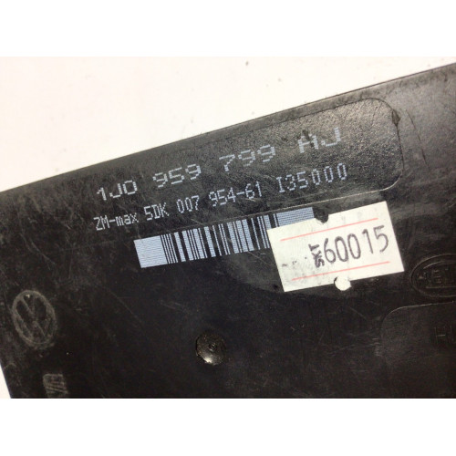 VolksWagen Passat Golf Bora Konfor Beyni 1J0959799AJ