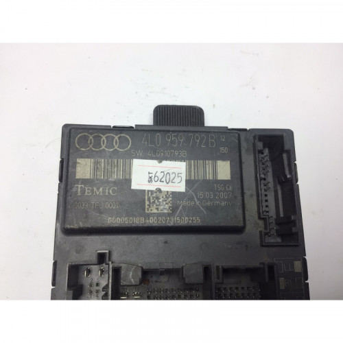 Audi Q7 4L Ön Sag Kapı Kontrol Beyni  4L0959792B 4L0910793B