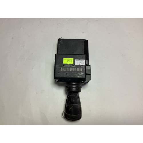 Mercedes W203 Kontak Yuvası Ve Anahtarı 2035450508