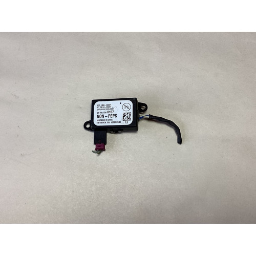 Opel Astra J İmmobilizer Beyni 13500157 M3N-284074 7812A-284074