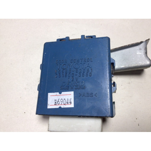 Toyota Yaris Kapı Kontrol Modülü 85980-52051 051500-3580