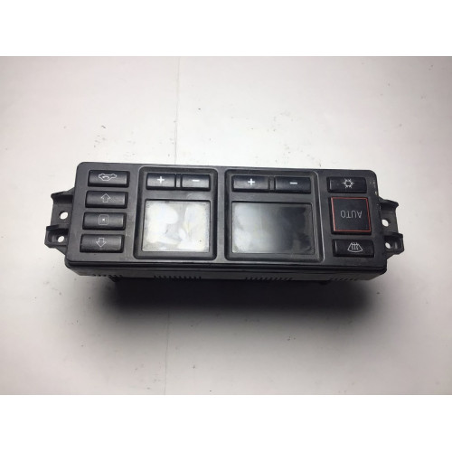 Audı A3 Klima Paneli 8L0820043D 5HB007608-04