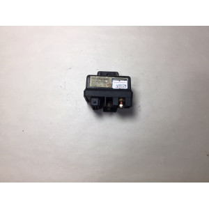 Peugeot Ön Isıtma Rölesi 9616280080 R04090001C