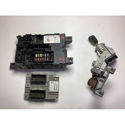 Fiat Grande Punto Motor Beyni Komple Seti IAW5SF3.M1 HW300 51819351 00517986150 28122166 51813197