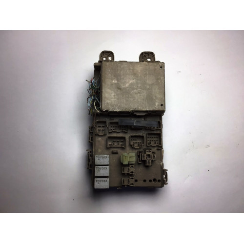 Toyota Corolla Sigorta Body Beyni 82641-02040 MB232300-8521