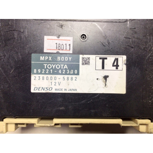 Toyota Rav 4 Sigorta Body Beyni 89221-42300