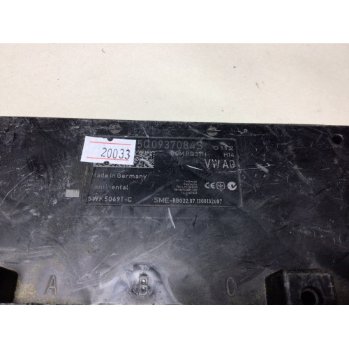 Volkswagen Golf BCM Kontrol Modülü 5Q0937084S