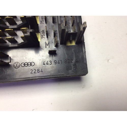 Audi 80 Sigorta Body Beyni 443941822A