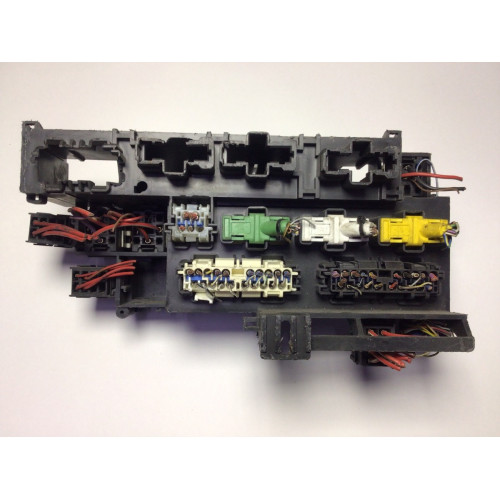 BMW E32 Sigorta Body Beyni 61.13-1378539-109110