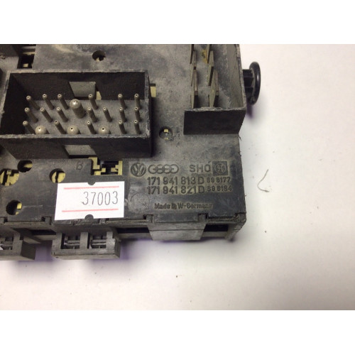 Volkswagen Golf Jetta Sigorta Body Beyni 171941813D 171941813821D