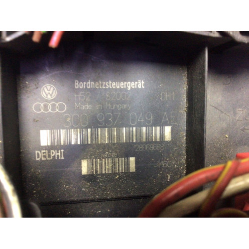 Volkswagen Passat B6 Sigorta Body Beyni 3C0937049AE
