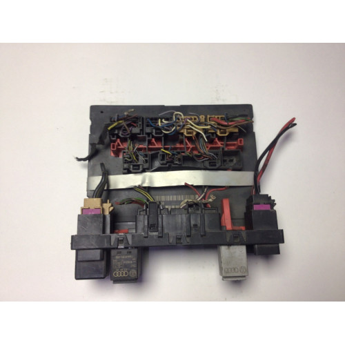 Audi A3 Sigorta Body Beyni 8P0907279F