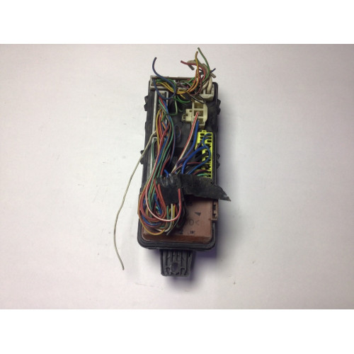Mitsubishi Carisma Sigorta Body Beyni MR318828