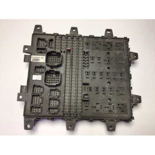 Renault Komyon Sigorta Body Beyni 518849112