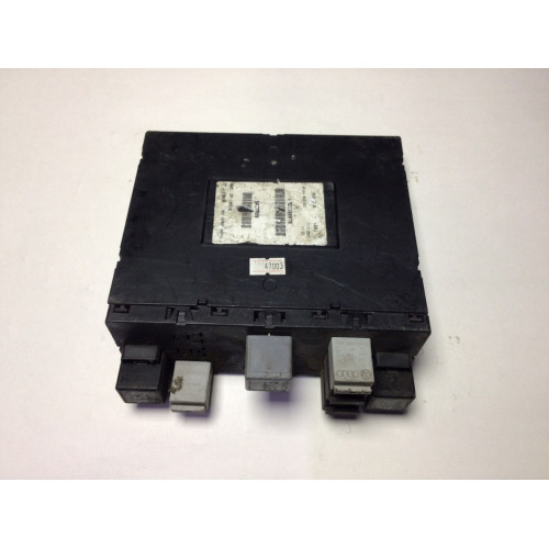 Volkswagen Passat B6 Sigorta Body Beyni 3C0937049AJ