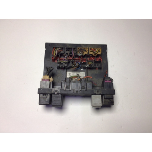 Volkswagen Skoda Seat Sigorta Body Beyni 3C0937049AH