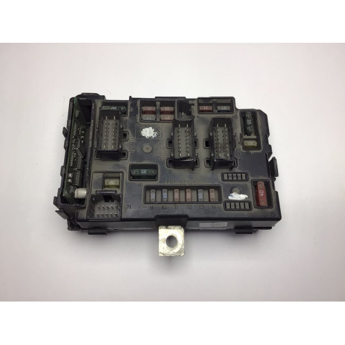 Citroen C5 1.8 Sigorta Body Beyni
