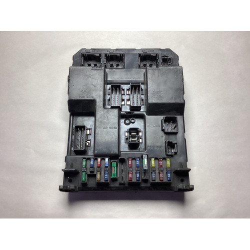 Peugeot 307 Citroen C5 Sigorta Body Beyni 9651197480A 9651196780A J02 Sigorta