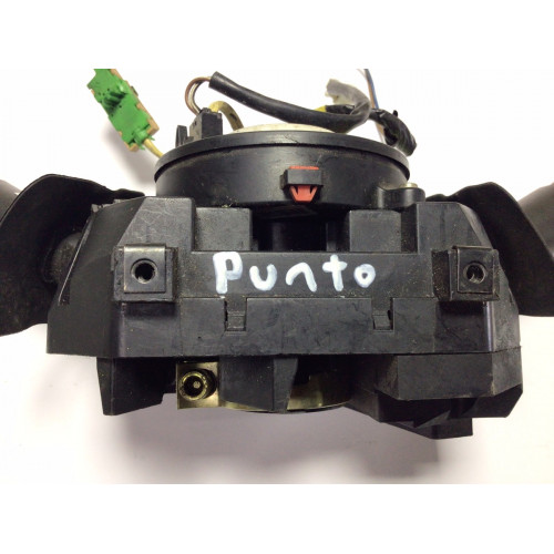 Fiat Punto Far Sinyal Kolu 