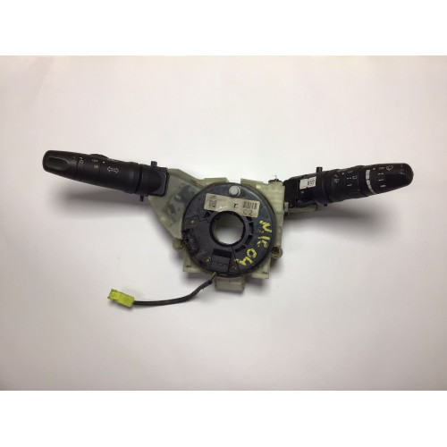 Nissan Micra Far Sinyal Kolu 25560AX702