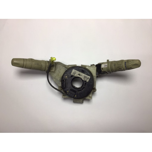 Nissan Micra Far Sinyal Kolu 25560AX722